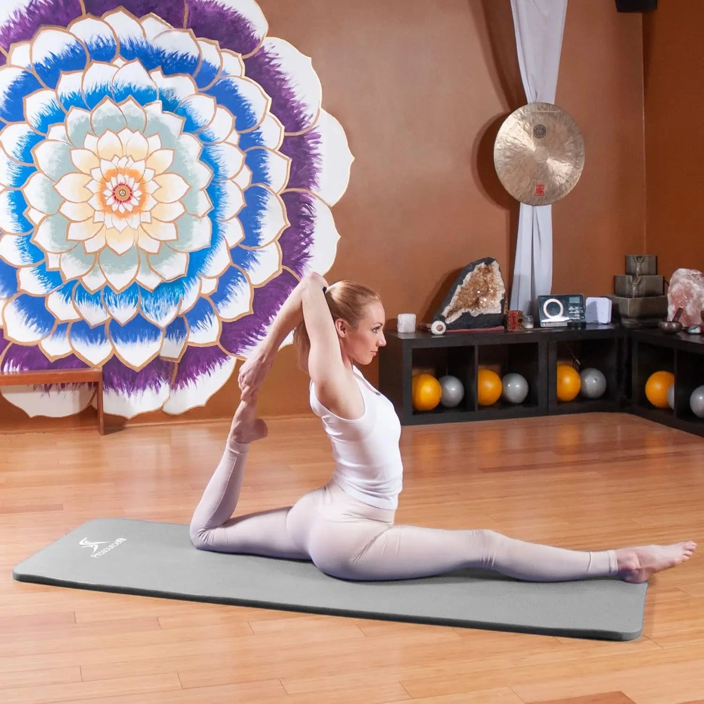 Non-Slip Ultra-Comfort NBR Yoga Mat With Carrying Strap